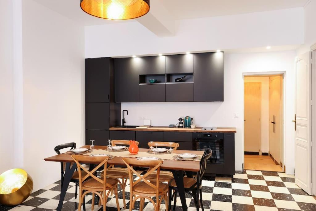 L'Hotel Particulier, 120M2, Hypercentre, Wifi / Conciergeriedamecarcas Каркассон Экстерьер фото